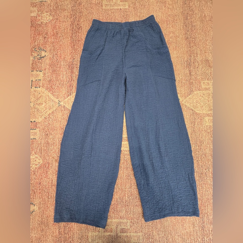 Textured Navy Wide-Leg Women's Pants with Elastic Waist